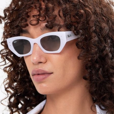 Ray-Ban sunglasses Zena RB4430 col. 675911