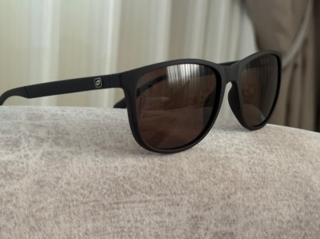 ,brown
